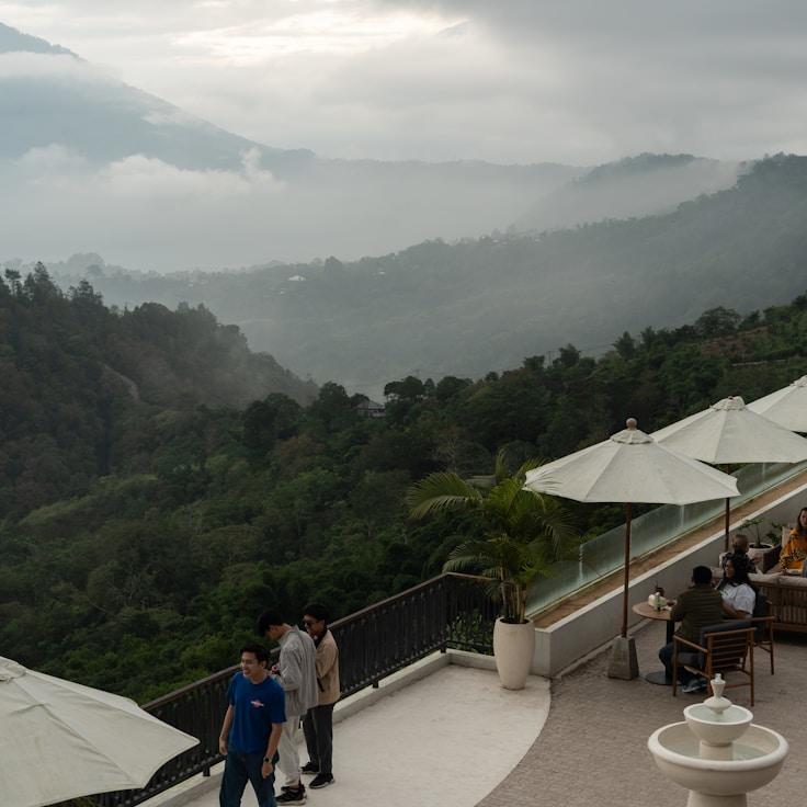 Family terraces and cafés for calm evenings in Lyon